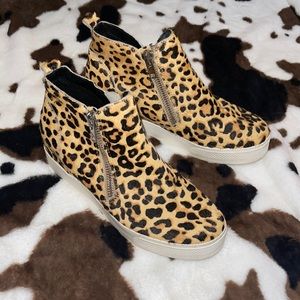 STEVE MADDEN | Wedgie Sneaker | CALF-HAIR Cheetah | Size 10